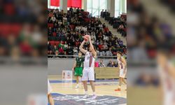 Uşaklıların Yüzü Ne Futbolda Gülüyor Ne Basketbolda