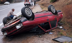 Sivaslı yolunda takla atan otomobilde 1 kişi yaralandı