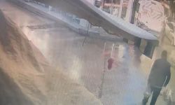 Alışverişten çıktıktan sonra otomobilin altında kaldı