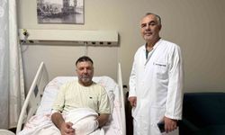 Bacağına koyduğu sıcak torbası patladı vücudu yandı