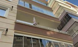 Balkondan düşen 70 yaşındaki kadın hayatını kaybetti