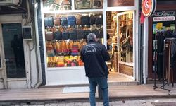 Hırsız rahat rahat 3 iş yerini soydu