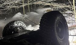 Kar yağışı yüzünden bir cip uçuruma yuvarlandı: 5 yaralı