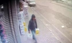 Marketin önündeki sıvı yağ kolisini çaldı