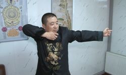 Masabaşı çalışanlara eklem ve kas ağrıları için 5 dakikalık çözüm