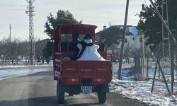 Yaptığı kardan adamı kasasında taşıdı