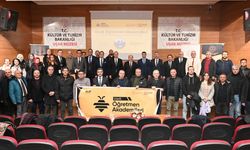 Uşak Üniversitesi Rektörü Demir öğretmenlere ders verdi