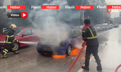 Uşak Ünalan Mahallesi'nde seyir halindeki otomobil alev aldı