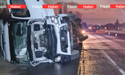 Uşak'tan yola çıkan iplik yüklü TIR devrildi