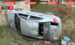 Uşak'ta korkutan kaza: araç 15 metreden aşağıya uçtu