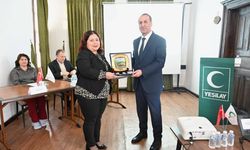 Türkiye Yeşilay Cemiyeti Uşak Şubesinde bayrak değişimi