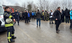 Halk otobüsü şarampole yuvarlandı, çok sayıda kişi yaralandı