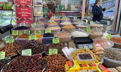 Ramazan Öncesi Uşak’ta Kuruyemiş Piyasası Sakin