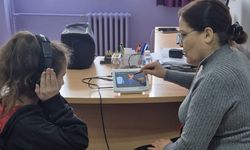 Uşak’ta Miniklere İşitme Kontrolü