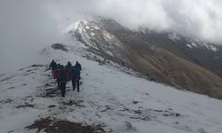 Komşu İlçede Kaybolan Dağcıdan Yeni İzler Bulundu