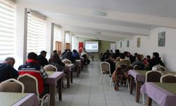 Uşak'ta buzağı kayıplarını azaltmaya yönelik eğitim programı düzenlendi