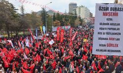 ‘Uşak’ın Pavyonları’ Özgür Özel’in Moralini Bozdu