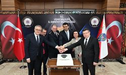 Uşak’ta 181 Yıldönümü Pastası Kesildi