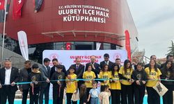 Kültür ve Turizm Bakan Yardımcısı Gökhan Yazgı Uşak’ta kütüphane açtı