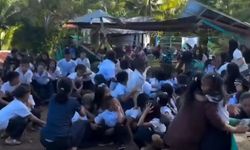 Filipinlerdeki 7.8'lik depremde 15 kişi hayatını kaybetti