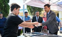 Uşak Valiliği; "Şefkat Ekipleri Projesi ile Gönüllere Dokunuyoruz"