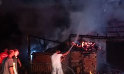 Uşak’ın Banaz İlçesinde Bir Ev Yandı