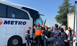 Uşak’ta Kaza yapan Otobüsün Muavini Öldü