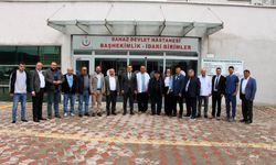 Banaz Devlet Hastanesi’ne Hayırsever Desteği: Necati Özcan’a Plaket Takdim Edildi