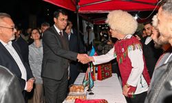 Uşak Valisi Dr. Serdar Kartal Millet Bahçesi’nde Gençlerle Buluştu