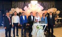 Uşak Siyaseti Bu Düğünde Bir Araya Geldi