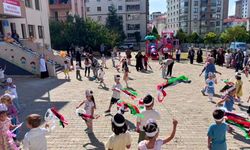 Uşak’ta Kur’an Kurslarında Yeni Eğitim Yılı Uçurtmalarla Başladı