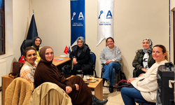 Anahtar Parti Uşak Kadın Kolları Bir Araya Geldi