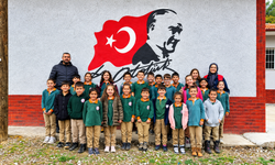 Sivaslı’da Köy Okulları Cumhuriyet Renklerine Büründü