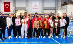 Uşak’ta Ulubeyli Badmintonculardan Madalya Yağmuru