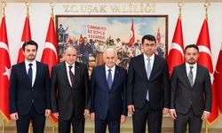 Binali Yıldırım Uşak’a Geldi: Valilikte Karşılandı