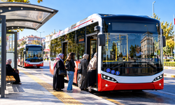 Uşak'ta Elektrikli Otobüslerin Yeni Sefer Saatleri Açıklandı