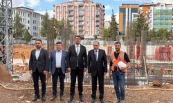 Uşak Valisi Dr. Serdar Kartal Öğretmenevi İnşaatını İnceledi