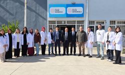 Sivaslı’da Eğitim Yöneticilerinden Tatar İlkokulu ve Ortaokuluna Ziyaret