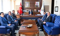 Uşak Valiliğinde Dernek Başkanlarından Ziyaret