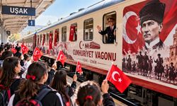 Uşak’tan İzmir’e Cumhuriyet Vagonu Yola Çıkıyor!