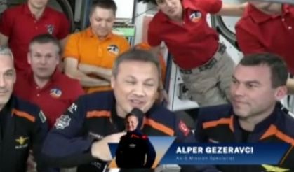 İlk Türk astronot Gezeravcı’dan ISS’te ilk konuşma