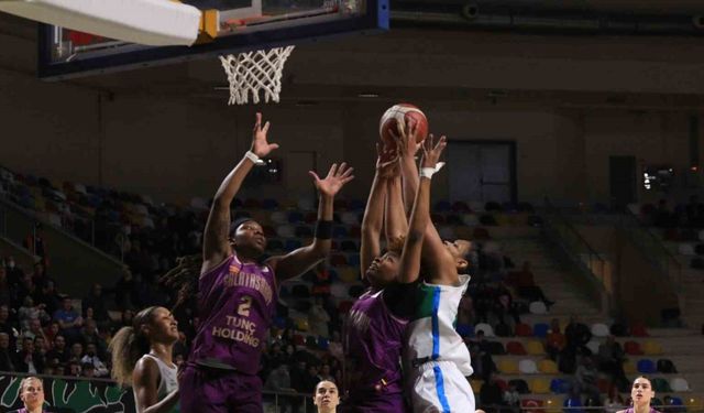 Kadınlar Basketbol Süper Ligi: İzmit Belediyespor: 93 - Galatasaray: 79