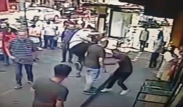 İstanbul’da müşteriye “sigara içilmez” dayağı  Uçan tekmeyle saldırdılar