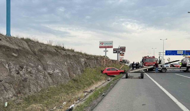 Kayseri’de kazada araç paramparça oldu Sürücü Feci Şekilde Can Verdi