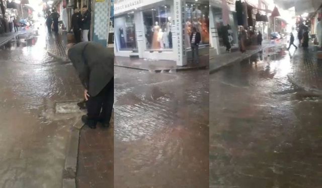 Uşak ayakkabıcılar çarşı esnafı yağışlarla boğuşuyor