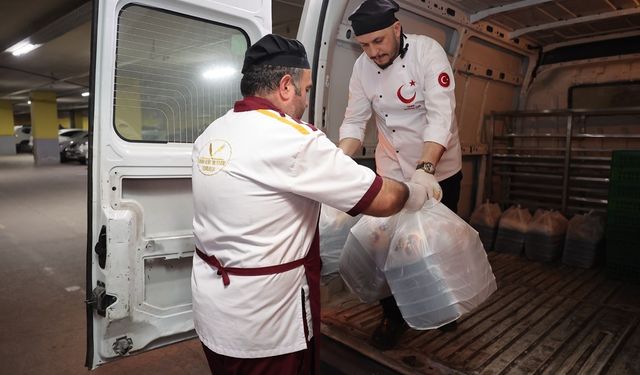 Sivas Belediyesi Cenaze evlerinde yemek ikramı projesini başlattı.
