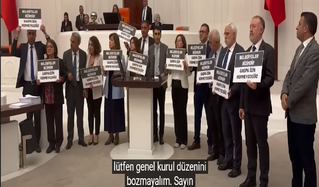 AK Parti Uşak Milletvekili Fahrettin Tuğrul; “Kürsü işgaline izin vermeyiz”