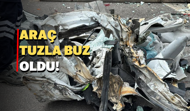 Otoyolda kaza: Araç paramparça oldu!