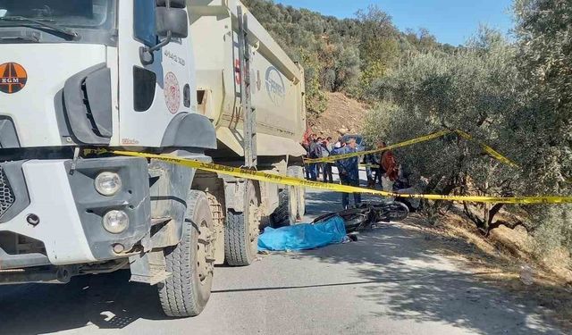 Kum kamyonunun altında kalan anneanne ve torunu hayatını kaybetti