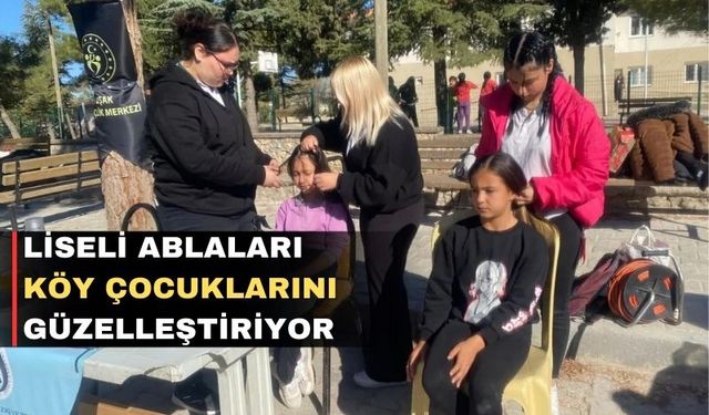 Uşak’ın köy okullarında farkındalık yaratıyorlar